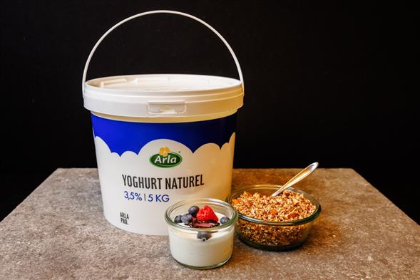 Yoghurt 5 kg.